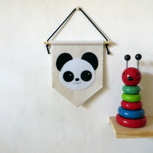 Decoration chambre bebe, fanion panda, en feutrine, fait main, cadeau de naissance
