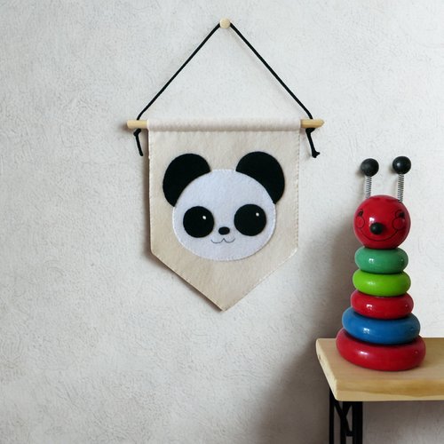 Decoration pour chambre de bébé, fanion panda en feutrine à suspendre
