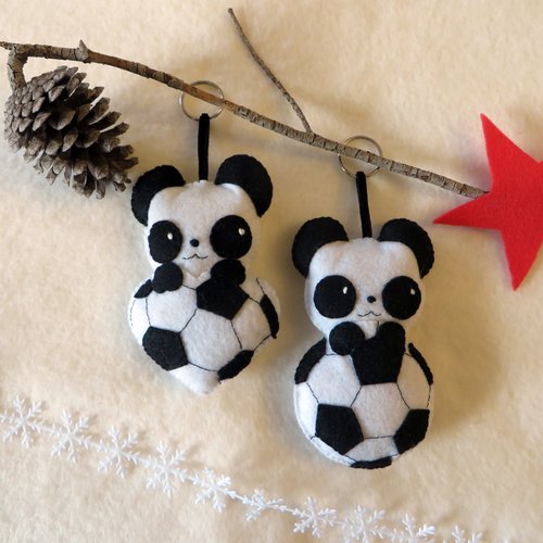 Cadeau football, peluche panda dans un ballon