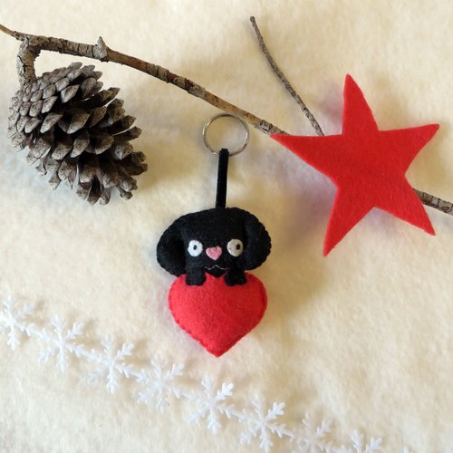 Porte clé labrador noir, chien en feutrine