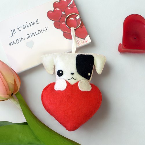 Peluche jack russell kawaii dans un coeur rouge, cadeau pour dire je t'aime