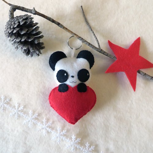 Peluche panda dans un coeur, cadeau pour dire je t'aime