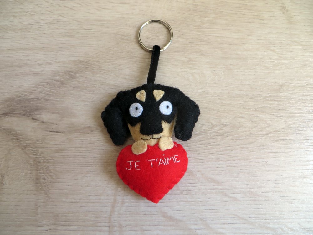 Porte clé chien, teckel, portrait personnalisé animal, en feutrine, fait  main, cadeau maman de chien - Un grand marché