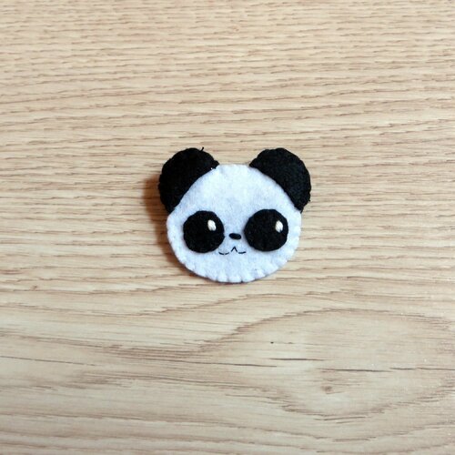 Broche panda, kawaii, en feutrine, fait main, bijou pour enfant