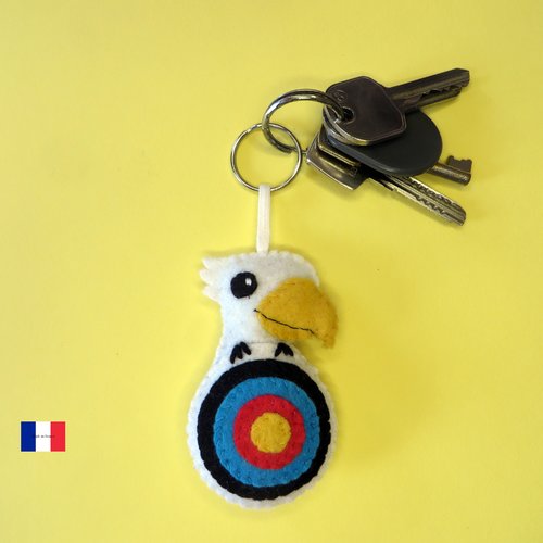 Porte clé tir à l'arc, aigle kawaii, dans une cible, en feutrine, fait main, cadeau pour archer
