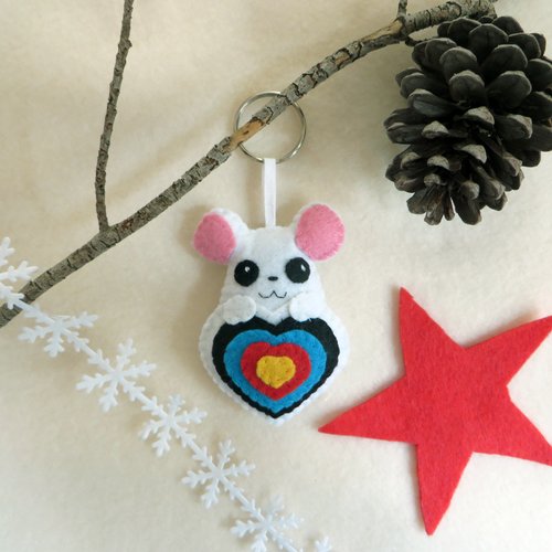 Porte clé tir à l'arc, souris dans une cible