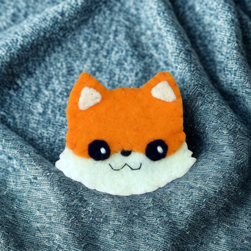 Broche renard kawaii en feutrine, petit cadeau mignon