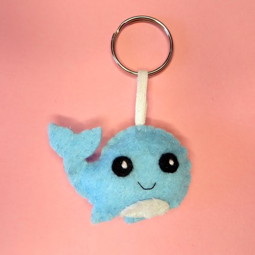 Porte-clef baleine kawaii, cadeau thème marin personnalisable