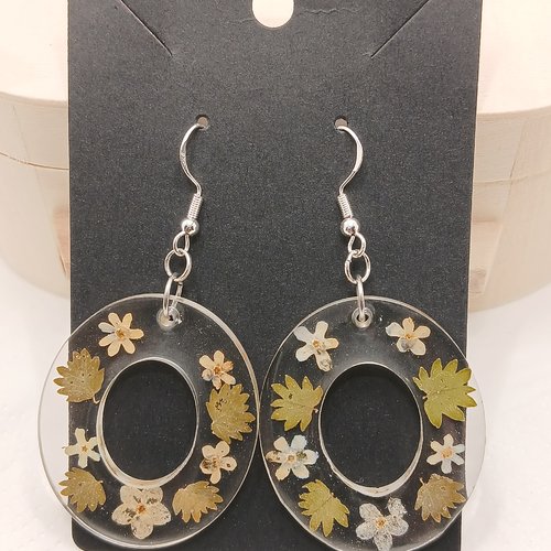 Boucles d'oreilles en résine et fleurs séchées