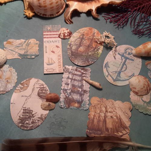 Lotb 10 tags,  étiquettes, dies,  die cut, découpes papier bateaux, images vintage, cartes marines, créatures océans. 