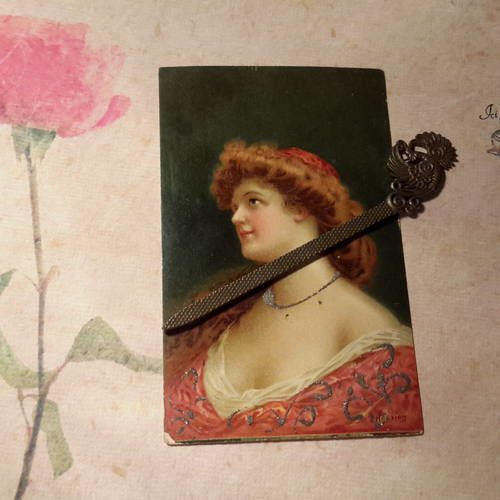 Un exemplaire carte ancienne authentique, années 1900. magnifique tableau,  portrait féminin. carte signée,  numérotée. 