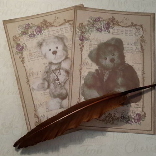Lot de 2 grandes cartes,  images, teddy bear,  ours en peluche, oursons, violettes et notes musique.  carterie 