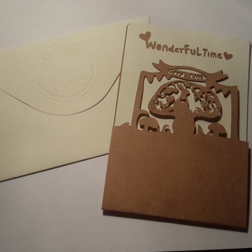Carte et son enveloppe, photophore, motif lapin de pâques,  et les temps merveilleux.  carterie 