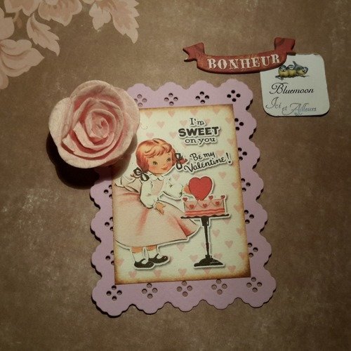 Petite carte saint valentin,  mignonne petite fille,  gâteau et coeurs, sur cadre filigrane. scrapbooking