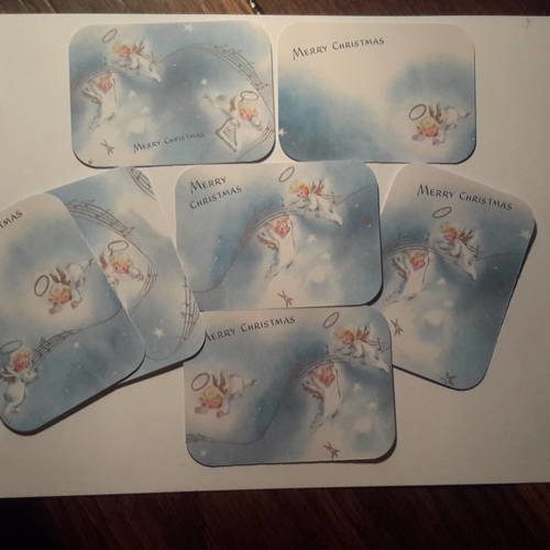 Lot  de 8 images anges de noël , 250g, mini cartes,  grandes étiquettes shabby ..angelots,  dans ciel bleu avec 