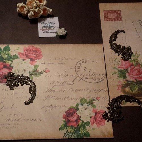 Lot  2 feuilles papier scrapbooking, format rectangulaire, motifs shabby chic, floral.. roses sur anciennes cartes postales. 