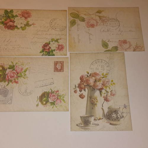 Lot de quatre images rétro, roses anciennes, sur fonds écriture, sur beau papier épais. carterie