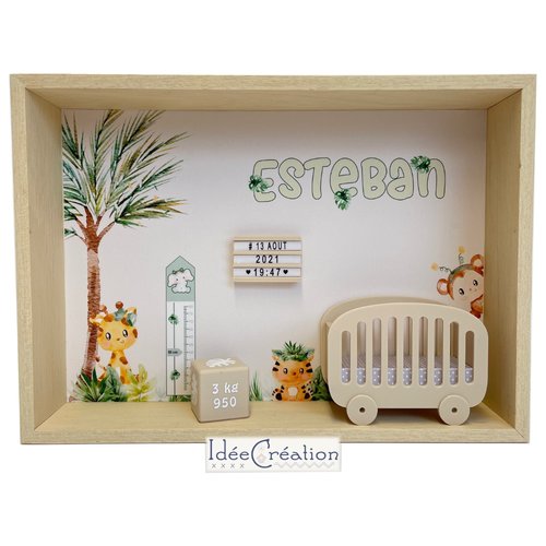Cadre prénom, cadre naissance bebe personnalisable, vitrine miniature personnalisée au prénom de l'enfant, modèle jungle