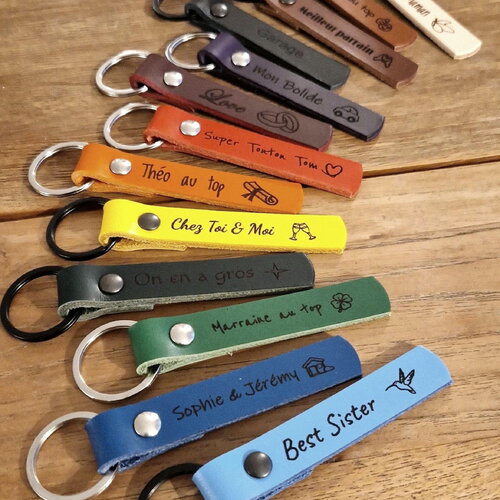 Porte-clé en cuir personnalisé