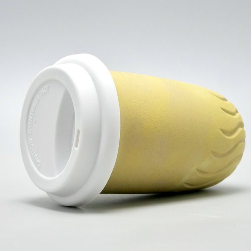 Mug de voyage "hot container" – mug de voyage en céramique jaune mat - tasse nomade artisanale - couvercle silicone
