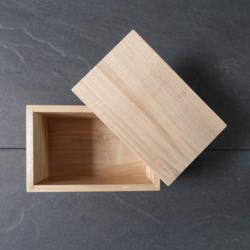 Boîte artisanale en bois d’érable – modèle nano – fait main