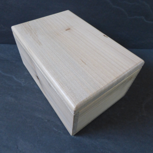 Boîte artisanale en bois d’érable – modèle jumbo arrondi – fait main