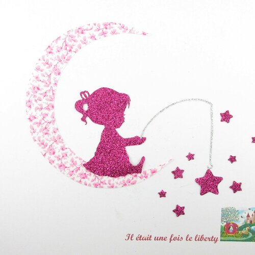 Appliqués thermocollants petite fille qui pèche des étoiles sur une lune en tissu liberty mickaël rose et flex pailleté