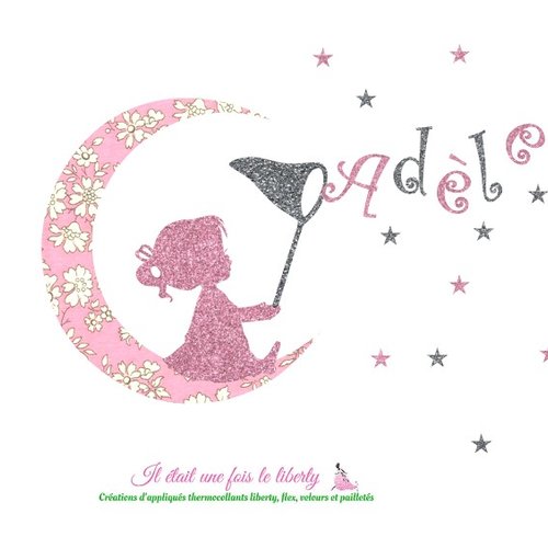Appliqués thermocollants liberty petite fille sur une lune et prénom personnalisable (adèle) en tissu liberty capel rose flex pailletés