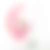 Appliqués thermocollants petite fille sur une lune qui tient un coeur en tissu liberty cpapel corail, flex pailletés et hologramme rose