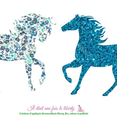 Appliqués thermocollants 2 chevaux face à face en tissu imprimé liberty bleu et flex pailletés, motif cheval patch