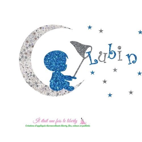 Appliqués thermocollants petit garçon qui pêche son prénom sur 1 lune en tissu liberty adelajda gris, flex pailletés