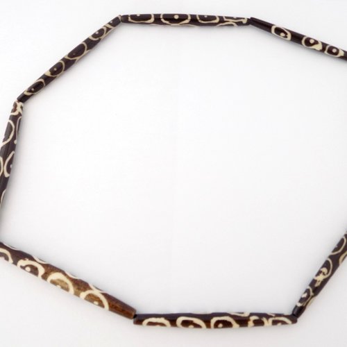 Collier africain marron décor beige perles longues
