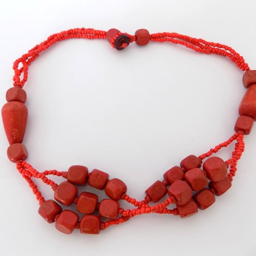 Collier rocaille et perles bois rouge