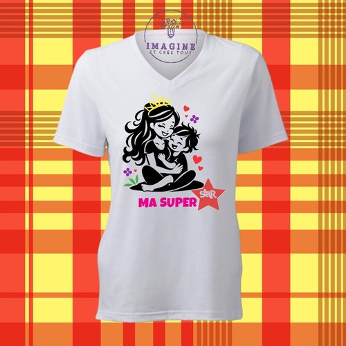 T-shirt personnalisé pour femme - col v - fête - maman - mother's day - reine -  super star - amour - infinity - love