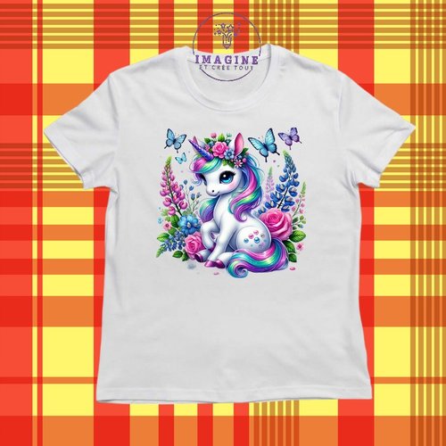 T-shirt personnalisé pour jeunes - col rond - licorne - féerique - fille - fashion - couleurs - papillons -fleurs