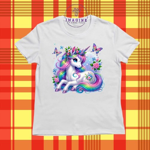 T-shirt personnalisé pour jeunes - col rond - licorne - féerique - fille - fashion - arc en ciel - papillons - fleurs - étoiles