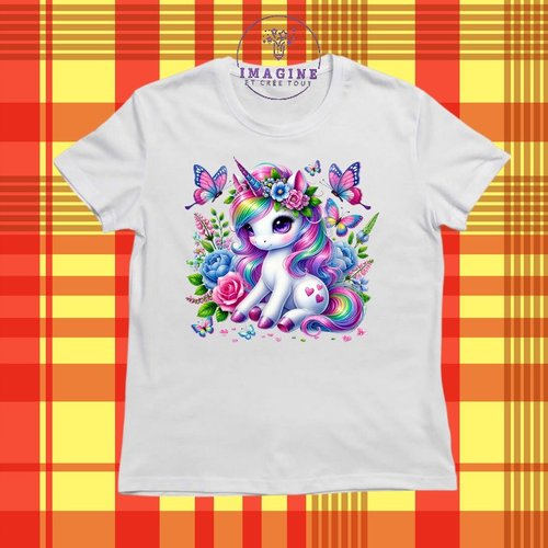 T-shirt personnalisé - col rond - sublimation - licorne - féerique - fille - fashion - arc en ciel - papillons - roses - coeurs