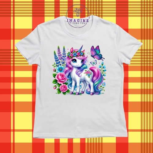 T-shirt personnalisé - col rond - sublimation - fille - papillons - rosiers - fleurs - féerique - licorne - fashion - couleurs - corne