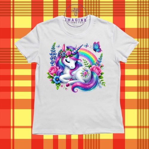 T-shirt personnalisé - col rond - sublimation - fille - papillons - fleurs - rosies - féerique - licorne - arc en ciel - corne