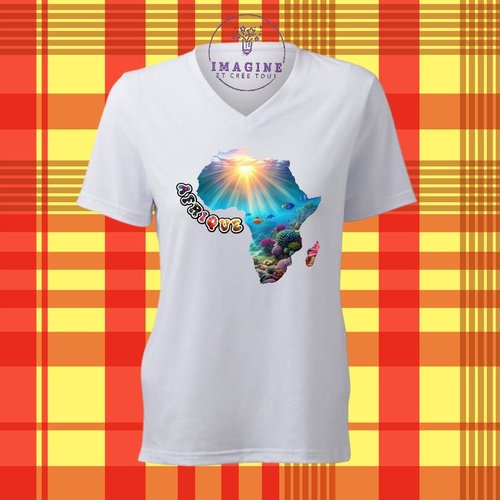 T-shirt personnalisé pour femme - col v - sublimation - carte afrique - fond marin - continent - cameroun - kenya