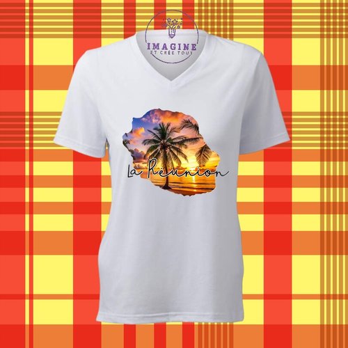 T-shirt personnalisé pour femme - col v - sublimation - carte île de la réunion - couché soleil - 974 - palmiers