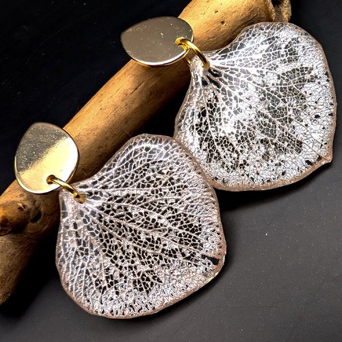 Boucles d’oreilles "dentelle d'hortensia" -blanc-