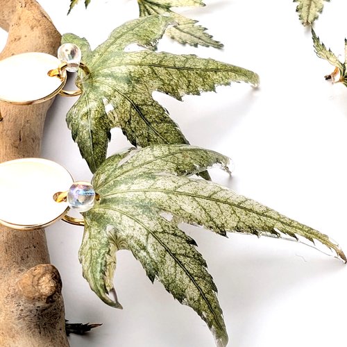 Boucles d'oreilles "multicolor".