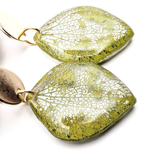 Boucles d’oreilles "dentelle d'hortensia" -vert pistache-