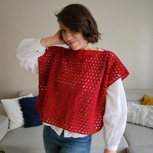 Haut fait main au crochet -pièce unique - triangle inverés