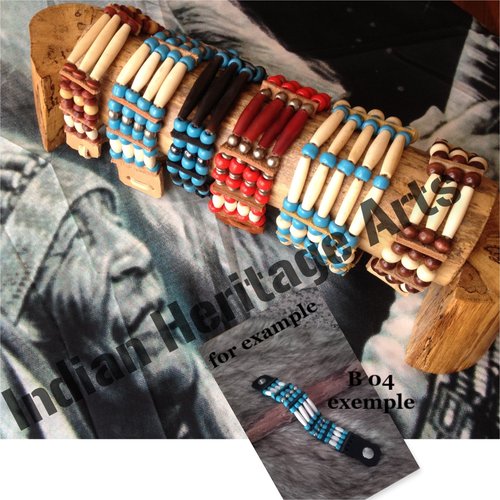 Bracelet amérindien, 4 rangs, sur commande à personnaliser - cuir, os, perles de verre, perles métal : ref : b 04