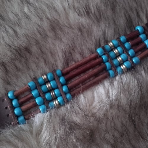 Bracelet amérindien, 4 rangs, bleu et perles bois exotique - ref: b 363