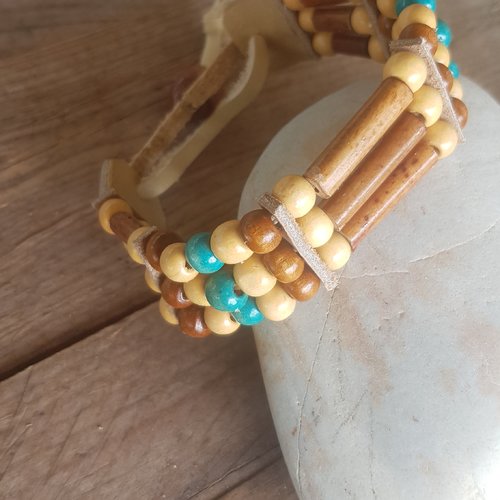 Bracelet style  amérindien, 3 rangs, perles bois -  ref: b 413