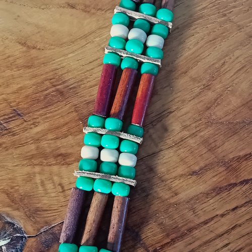 Bracelet style amérindien, 3 rangs, perles bois, perles de verre -  ref: b 426