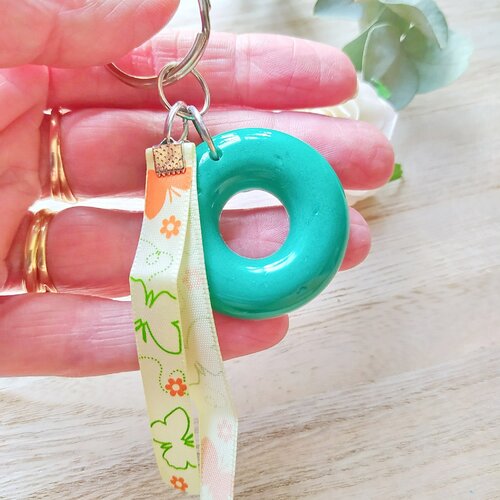 Porte clés porte bonheur, gros porte clefs vert, bijoux de sac, petit cadeau fait main